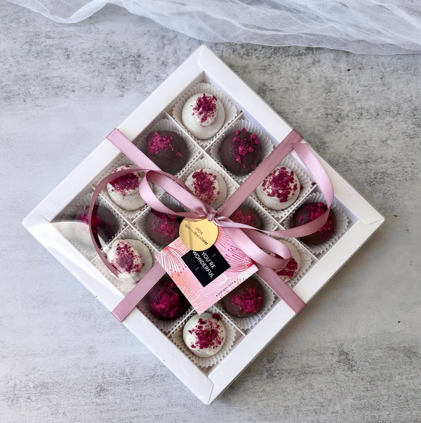 Mini Cake Truffles (Red Velvet)
